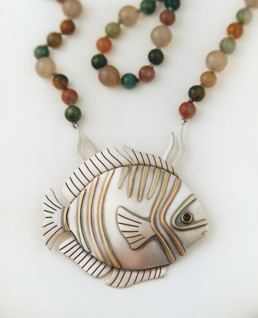 discus_fish_necklace