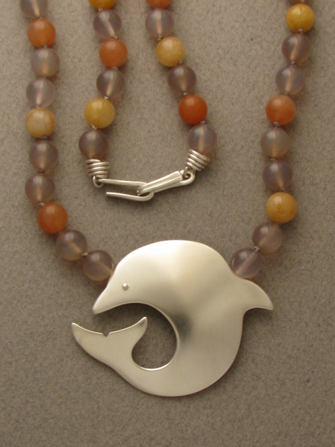 dolphin_necklace